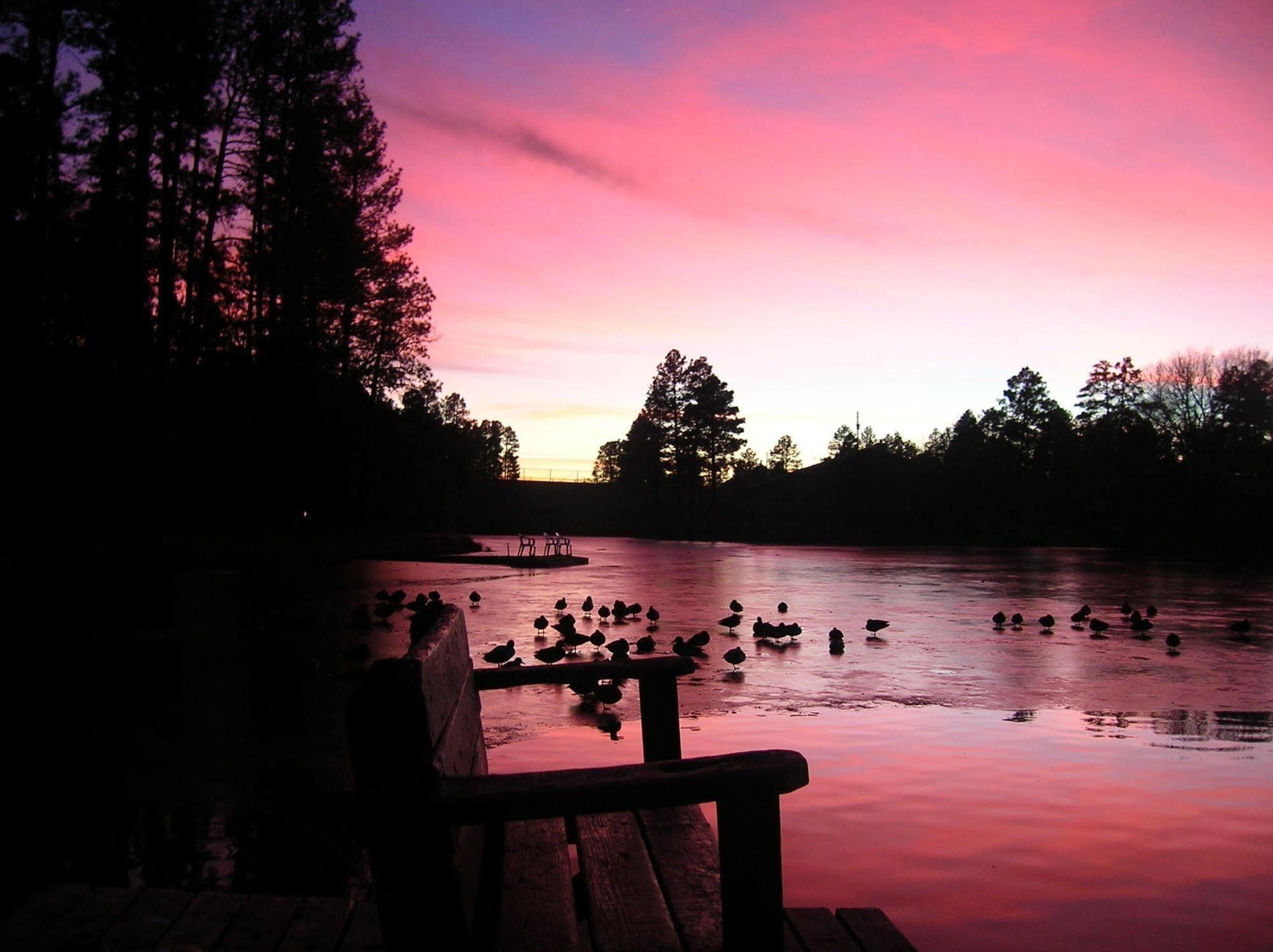 Lake Of The Woods Resort Lakeside ภายนอก รูปภาพ